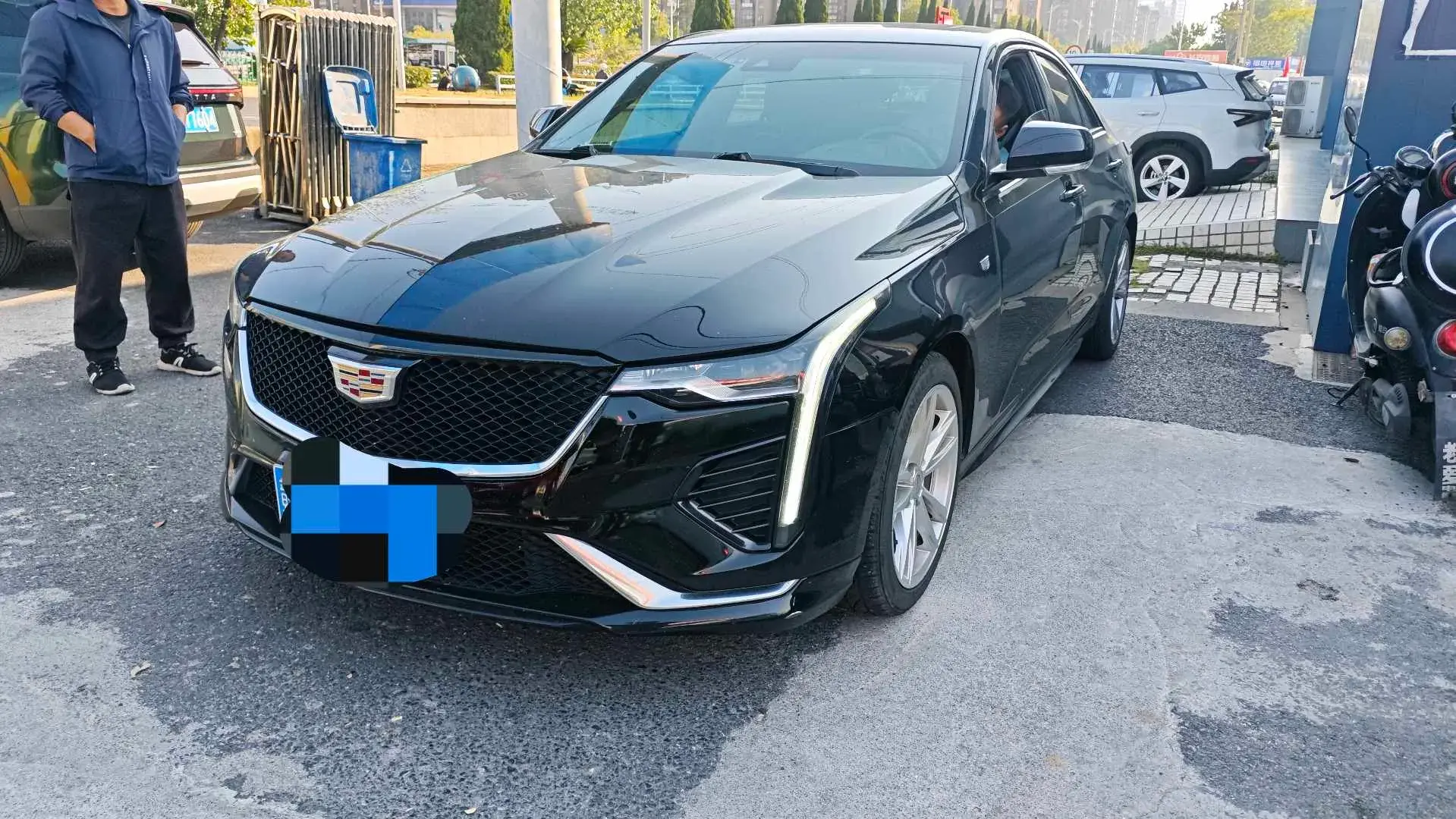 2021 CADILLAC CT4 view 1