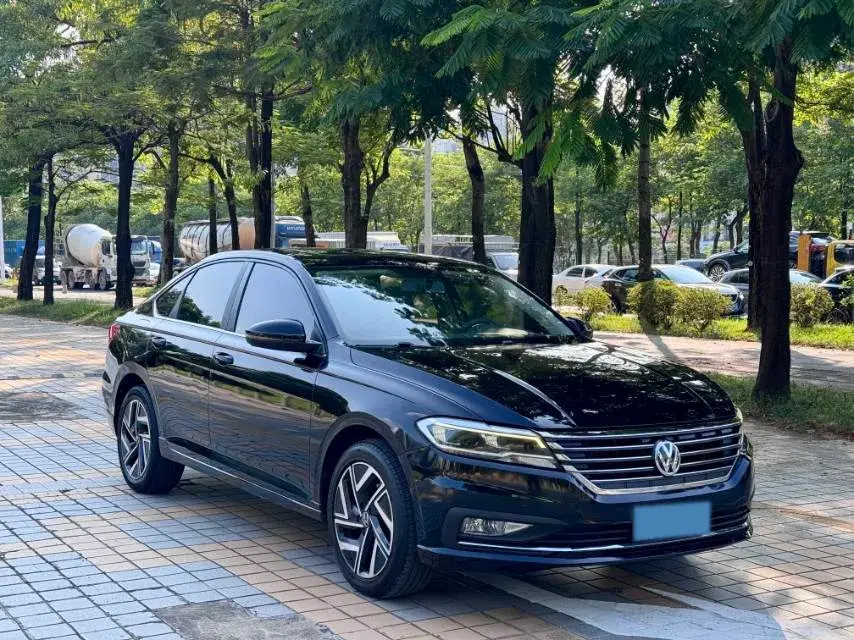 2019 VOLKSWAGEN LAVIDA thumbnail 3