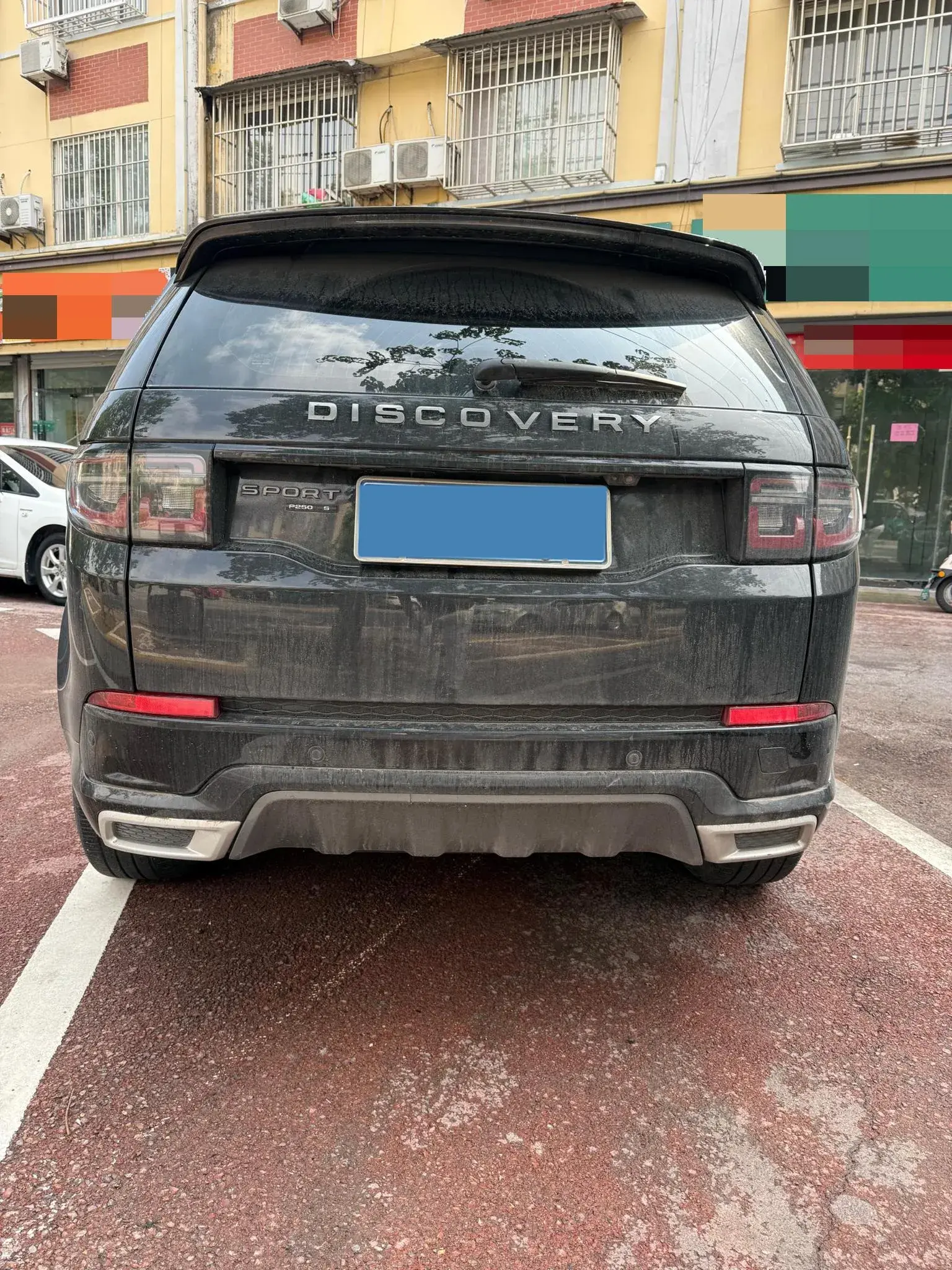 2020 LAND ROVER thumbnail 4