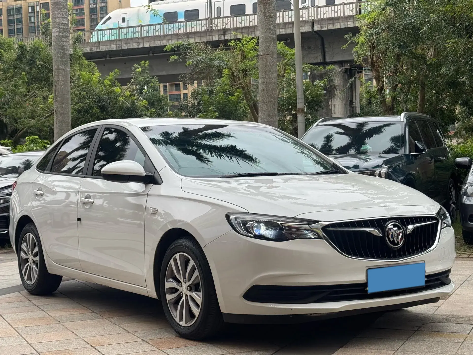 2021 BUICK EXCELLE thumbnail 3