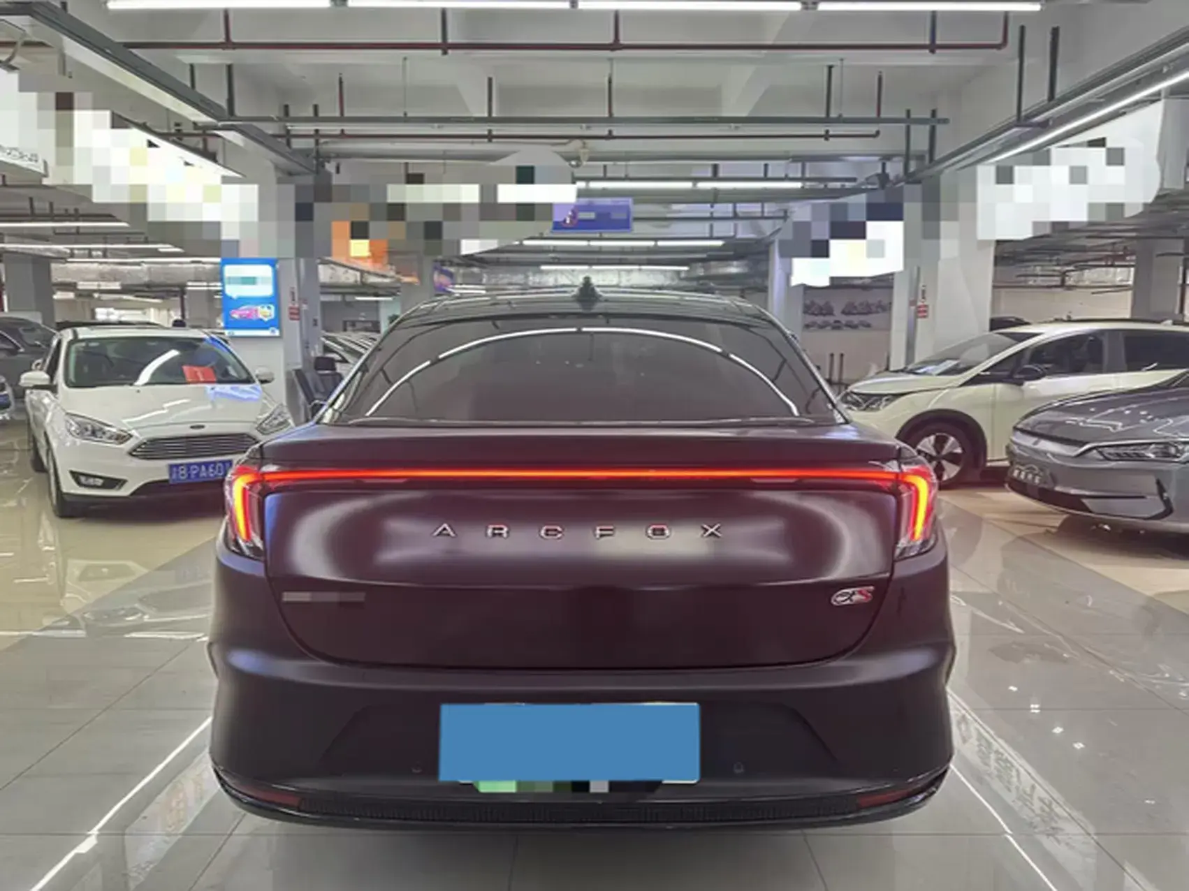 2022 ARCFOX ΑS thumbnail 3