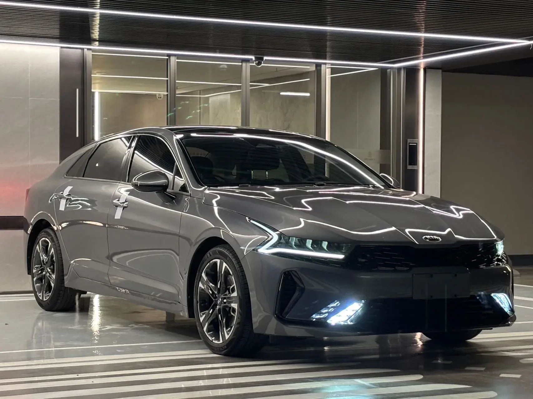 2020 KIA K5 thumbnail 3