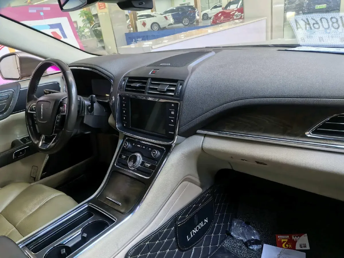 2019 Lincoln Continental 2.0T 261HP L4 6AT,autocango,china used car exporter,china ev exporter,chinese used car exporter,chinese used ev exporter