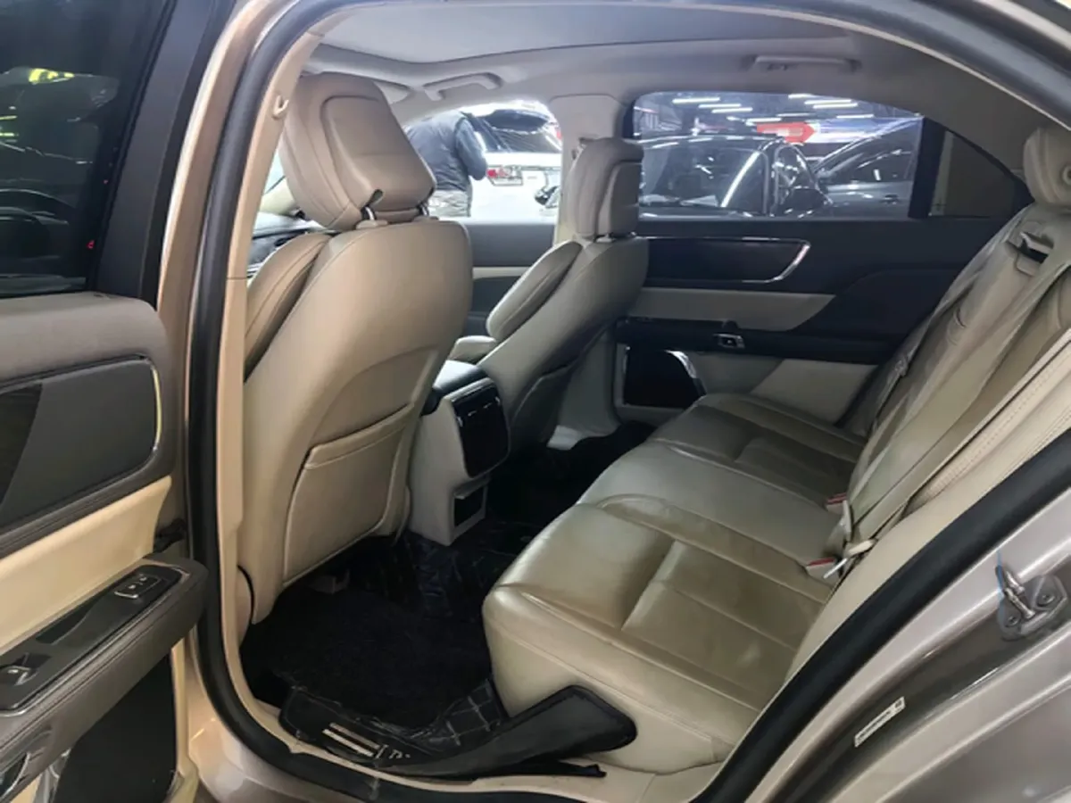 2019 Lincoln Continental 2.0T 261HP L4 6AT,autocango,china used car exporter,china ev exporter,chinese used car exporter,chinese used ev exporter
