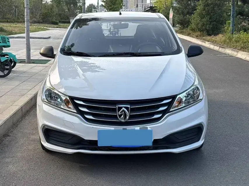 2016 BAOJUN 310 thumbnail 4