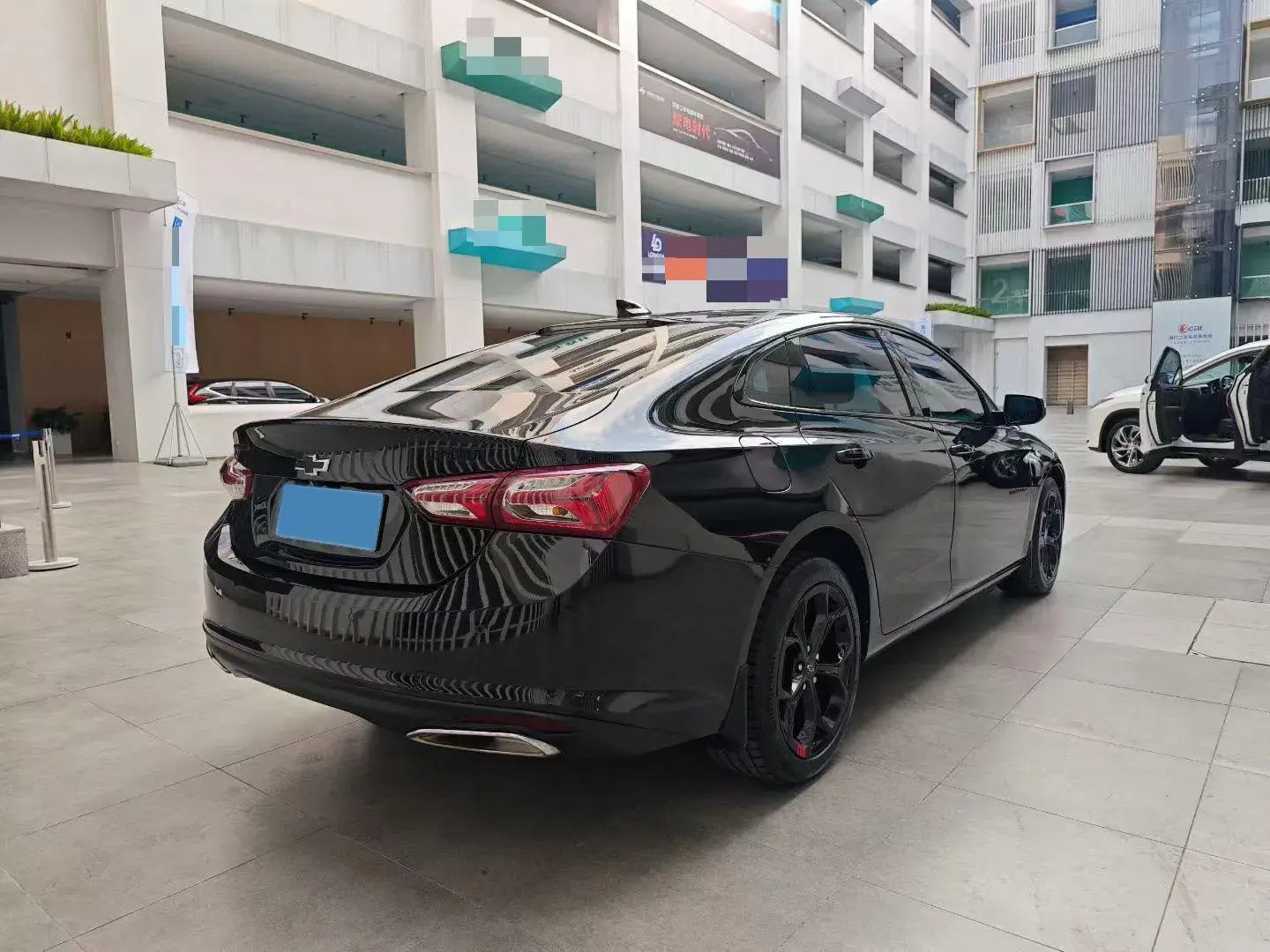 2021 CHEVROLET MALIBU thumbnail 4