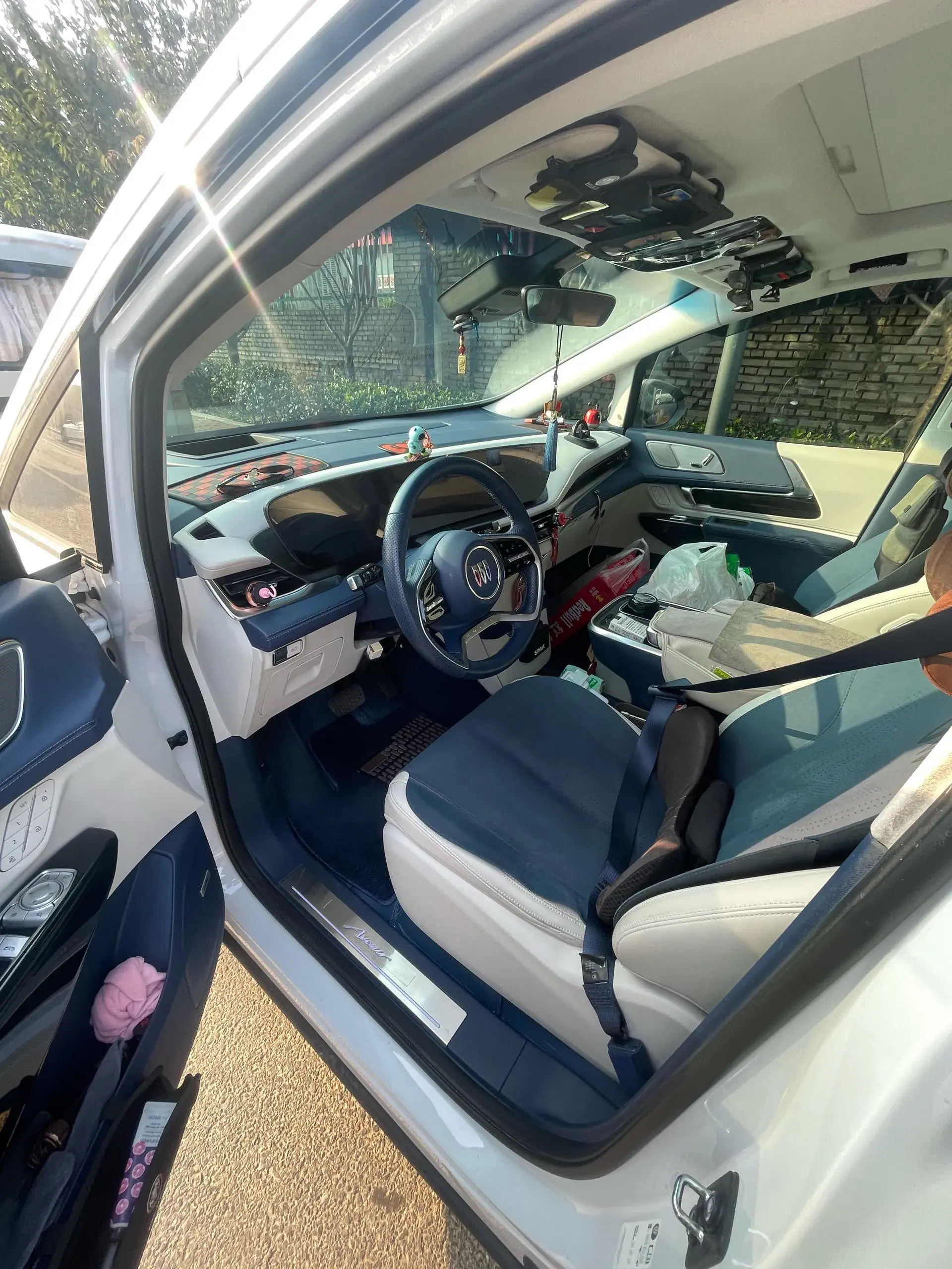 2023 BUICK CENTURY thumbnail 2