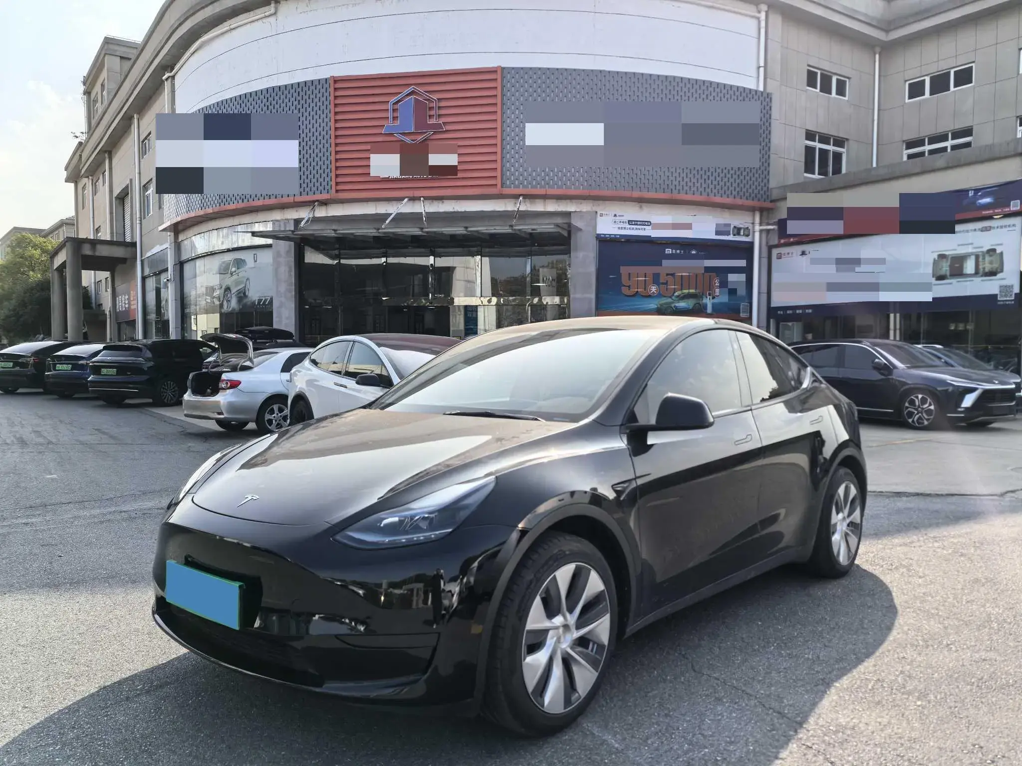 2022 TESLA MODEL view 1
