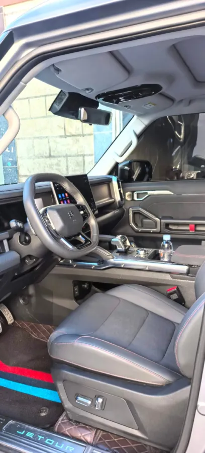 2023 Jetour Traveller 2.0T 254HP L4 8AT,autocango,china used car exporter,china ev exporter,chinese used car exporter,chinese used ev exporter