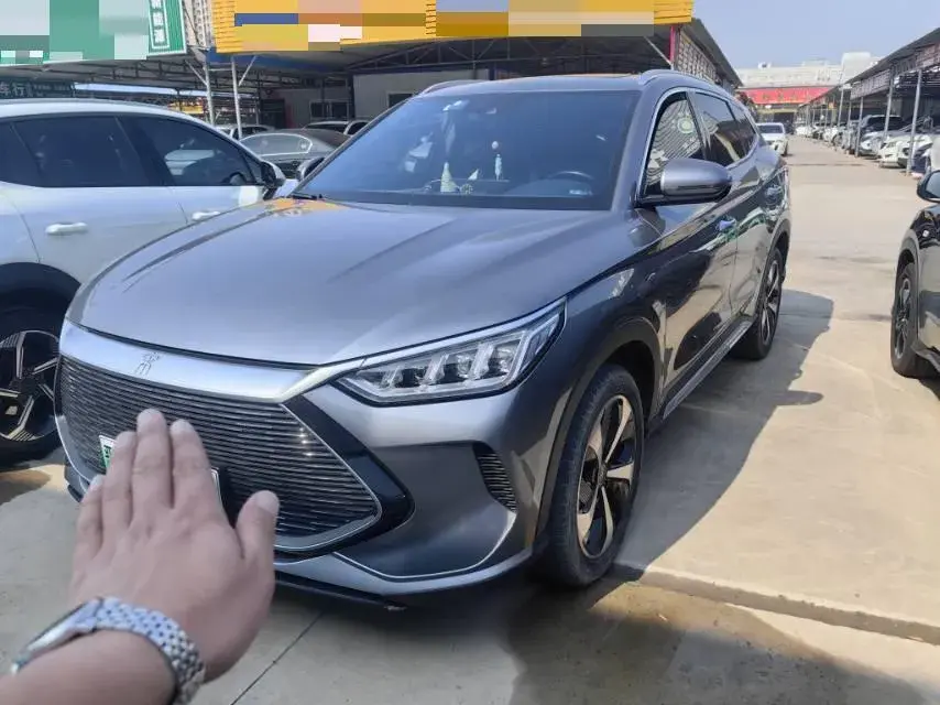 2022 BYD SONG view 1