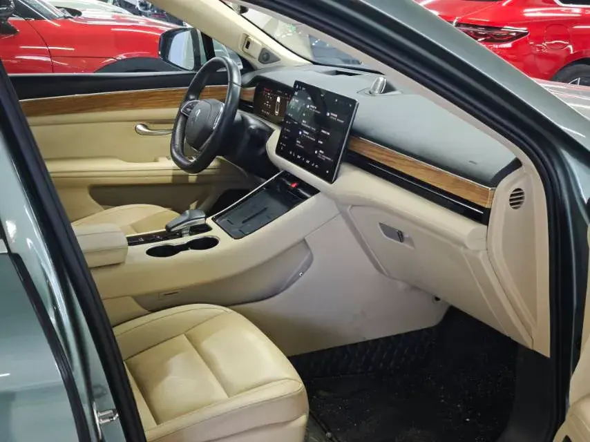 2022 AITO AITO thumbnail 2