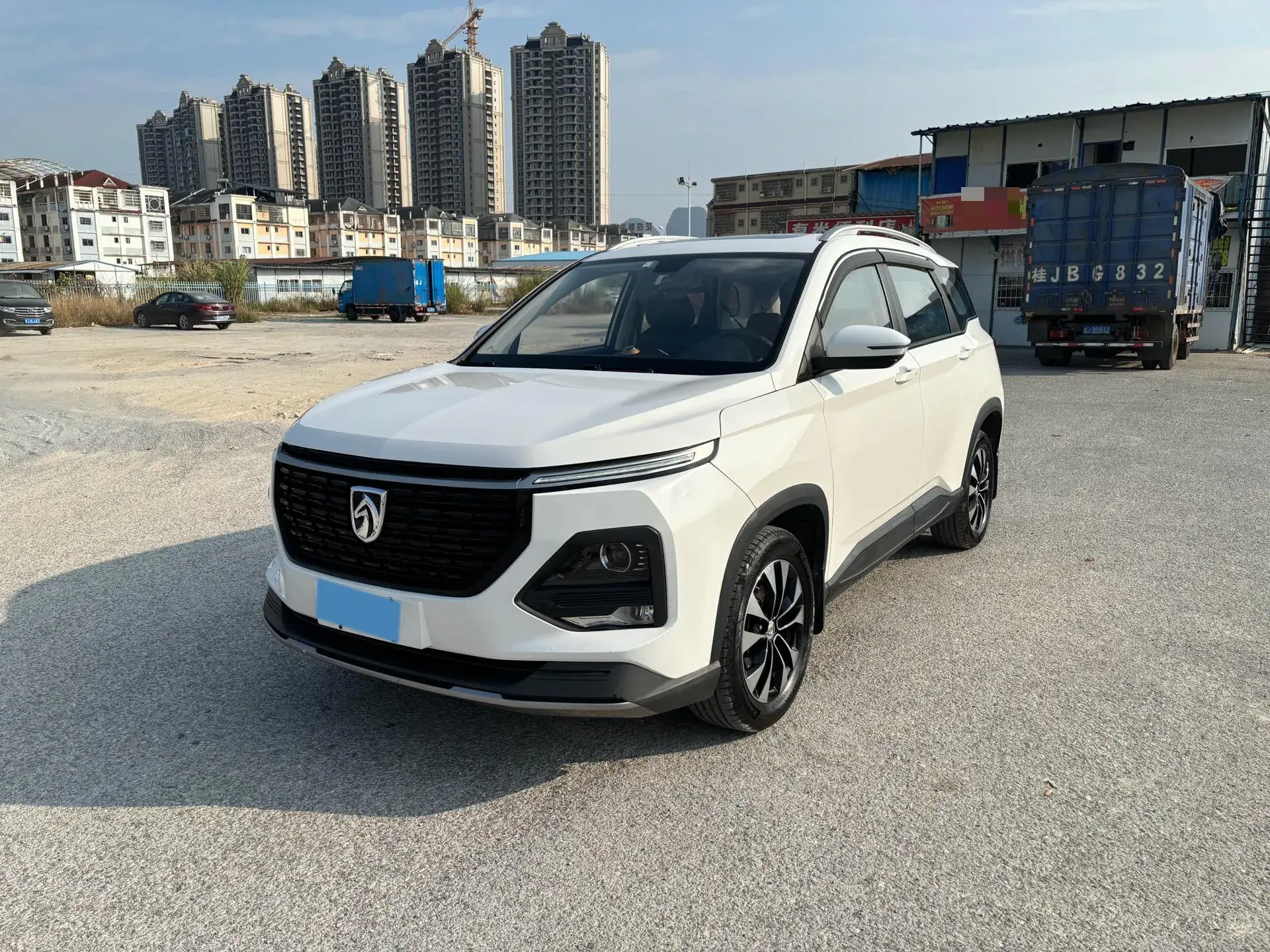 2019 BAOJUN 730 view 1