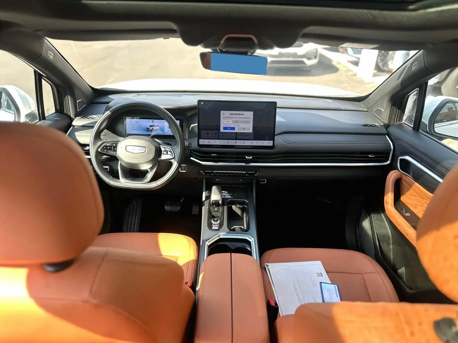 2024 GEELY OKAVANGO thumbnail 2