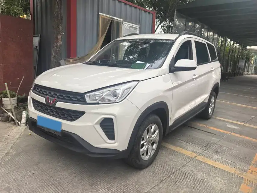 2019 WULING HONGGUANG view 1