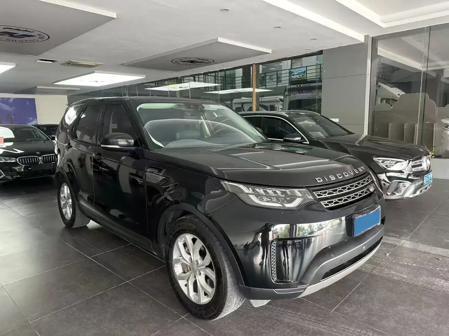 2018 LAND ROVER thumbnail 3