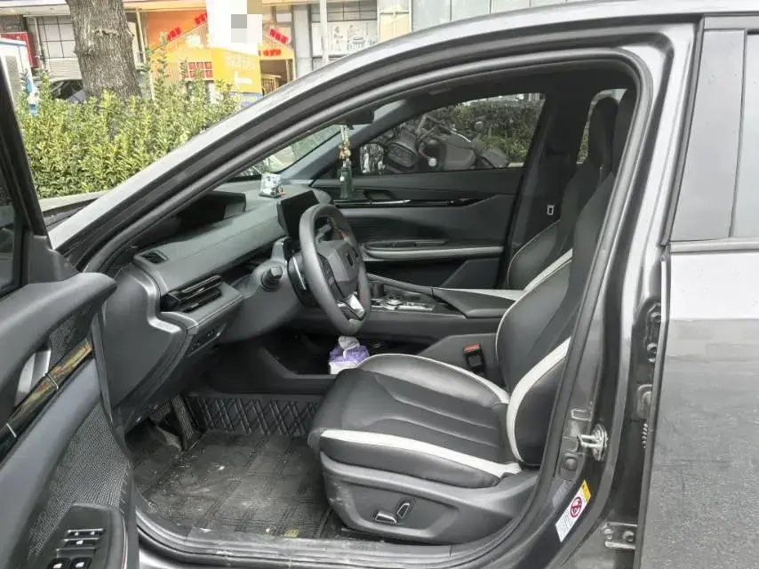 2023 CHANGAN UNI-V thumbnail 4