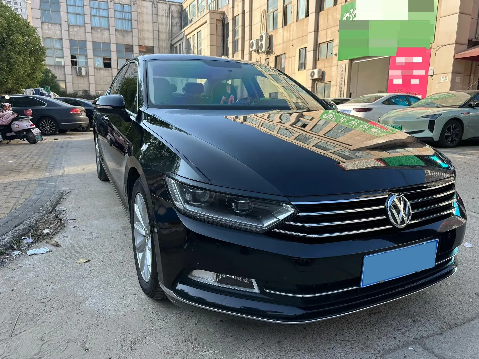 2018 VOLKSWAGEN MAGOTAN thumbnail 2