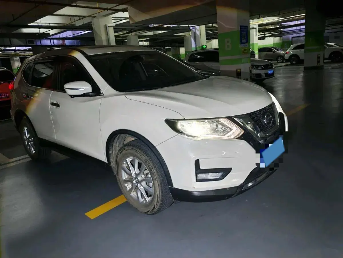 2020 NISSAN X-TRAIL thumbnail 3