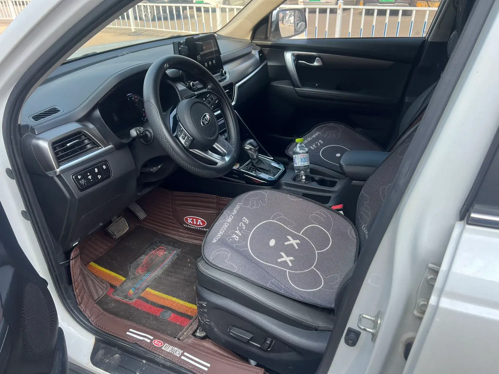 2018 KIA SPORTAGE thumbnail 3