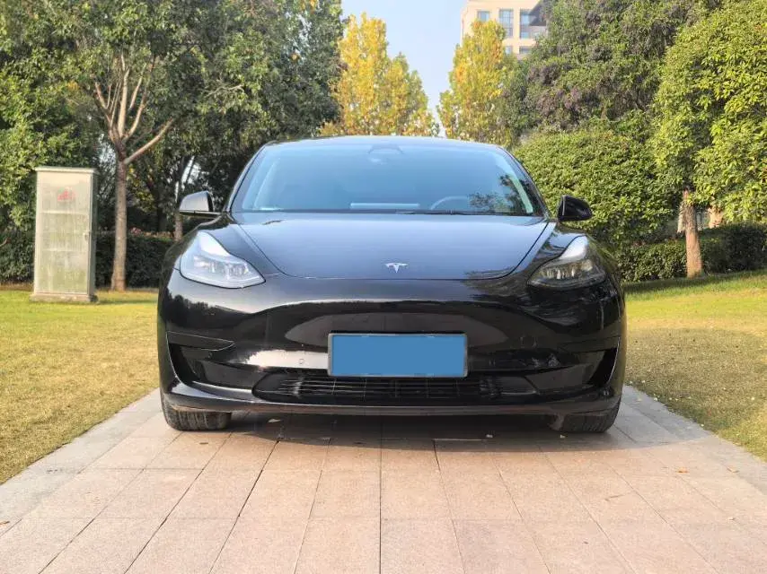 2022 TESLA MODEL thumbnail 2