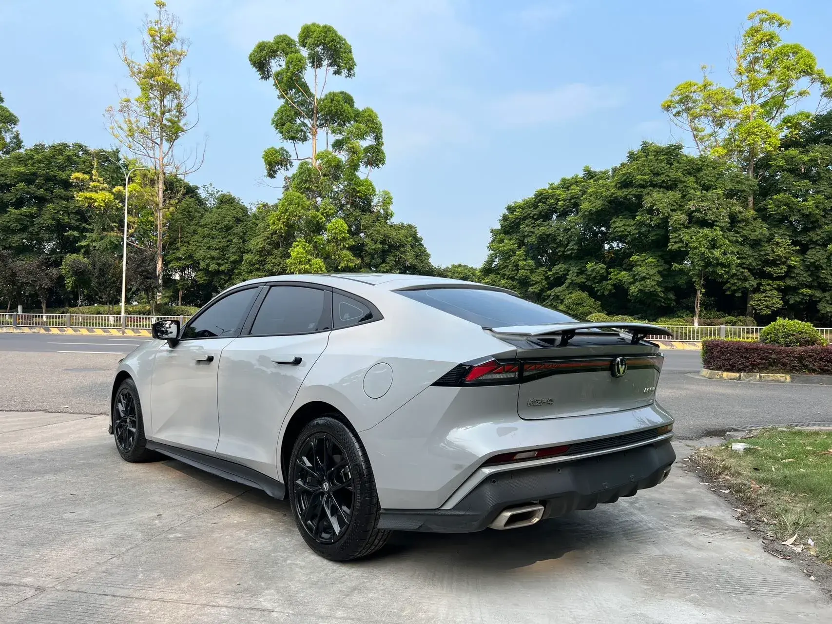 2024 CHANGAN UNI-V thumbnail 3