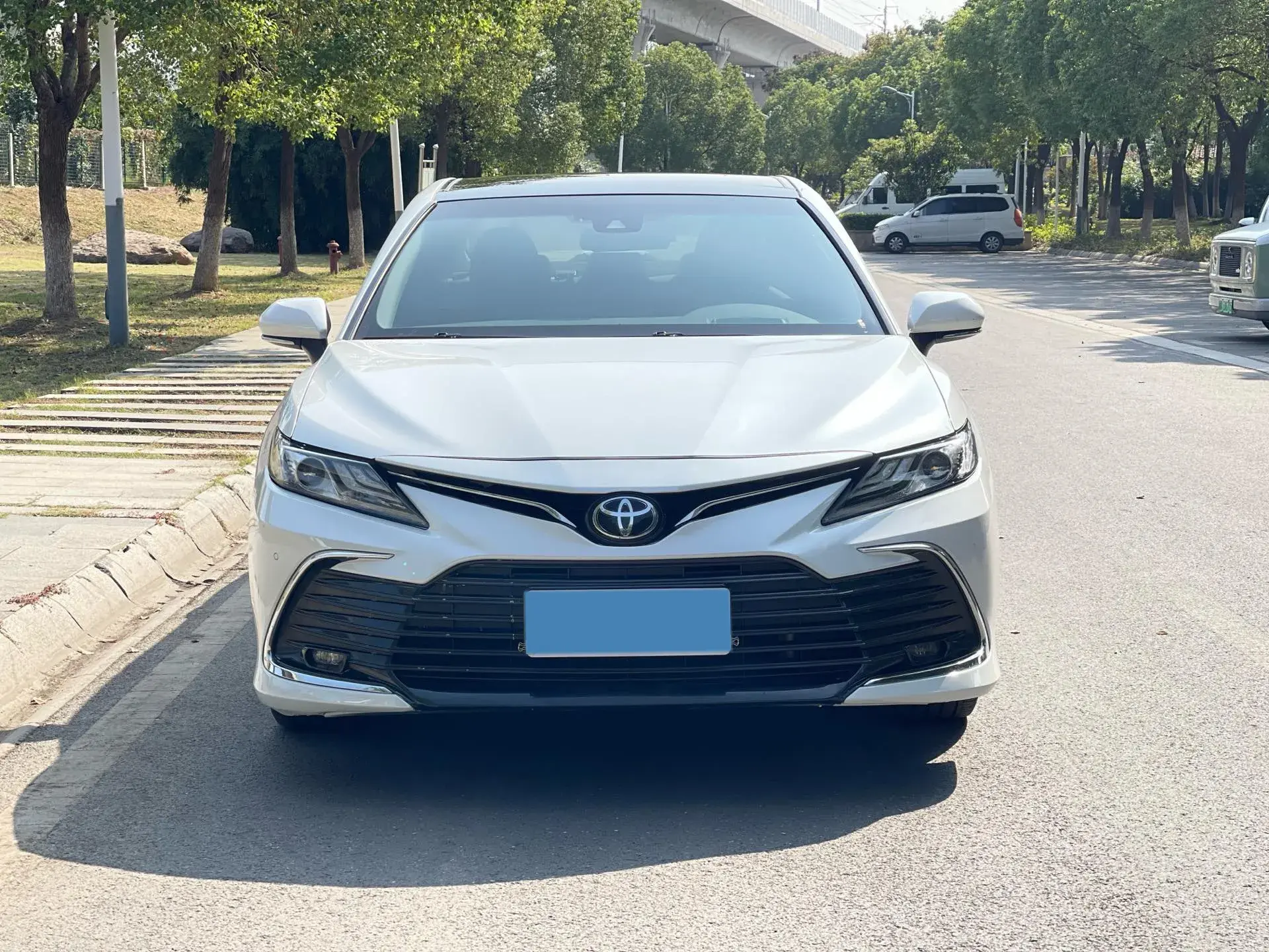 2021 TOYOTA CAMRY thumbnail 2