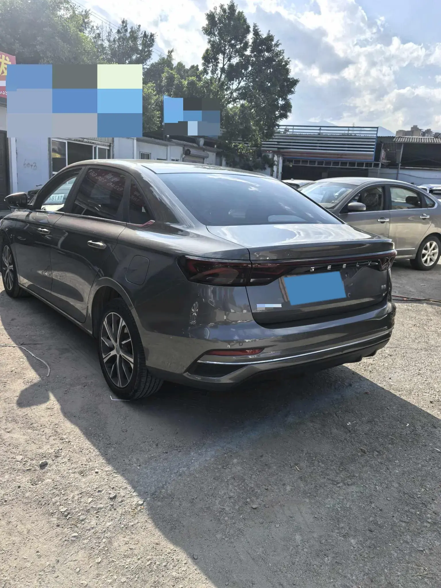 2022 GEELY EMGRAND thumbnail 3
