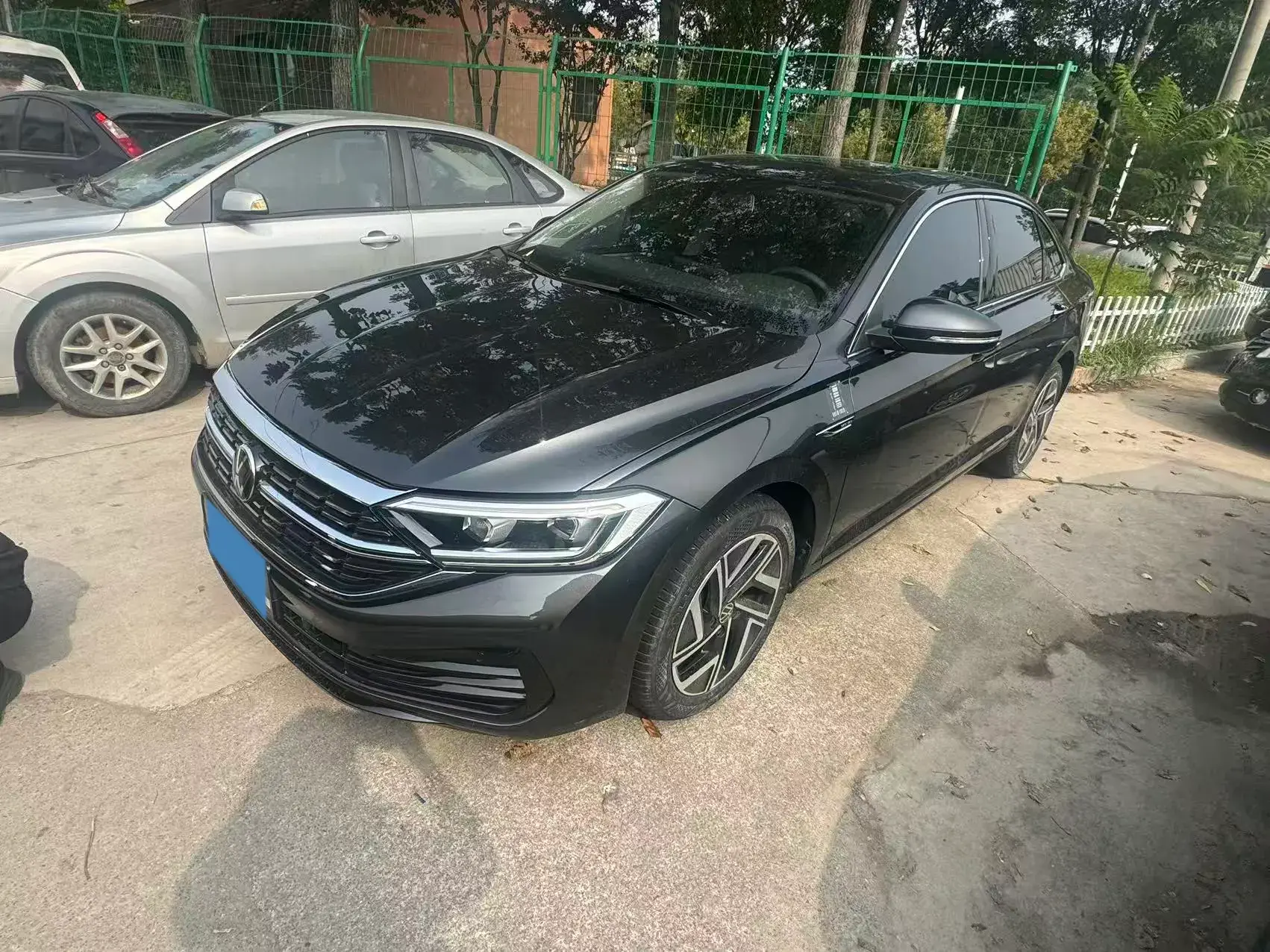 2023 VOLKSWAGEN SAGITAR view 1