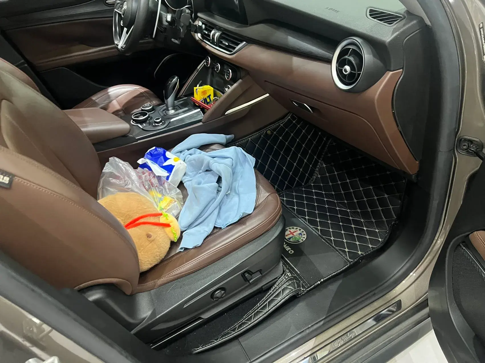 2017 ALFA ROMEO thumbnail 4