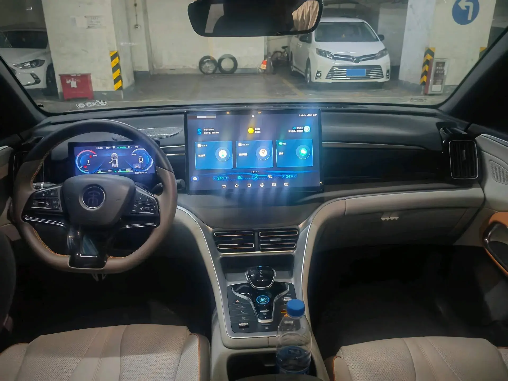 2022 BYD SONG thumbnail 4