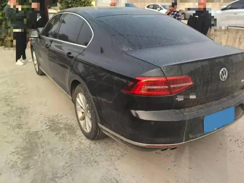 2018 VOLKSWAGEN MAGOTAN thumbnail 4