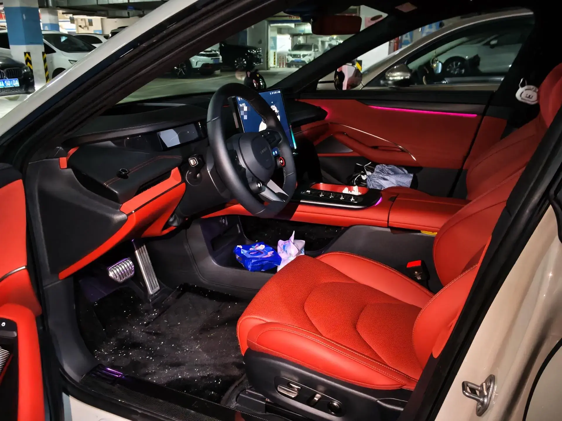 2024 MI SU7 thumbnail 4