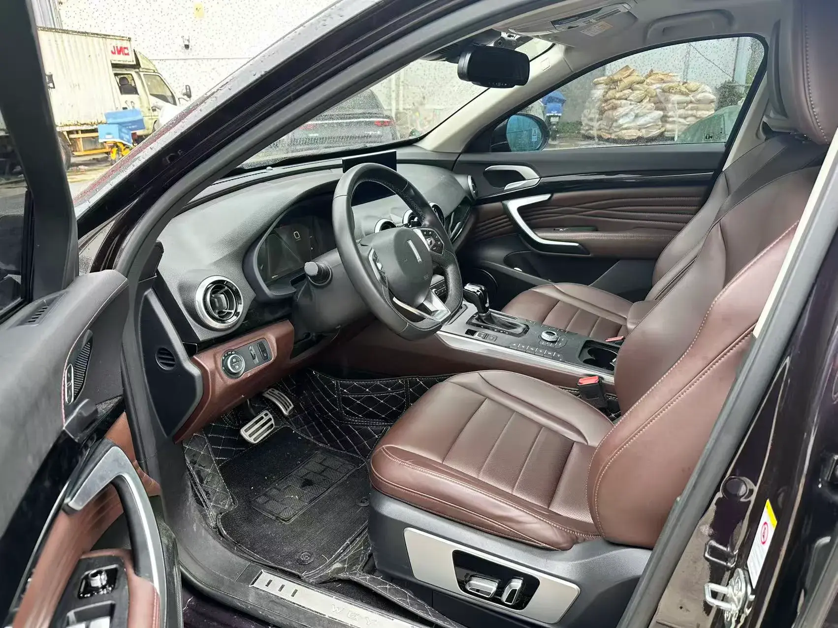 2018 WEY P8 thumbnail 4