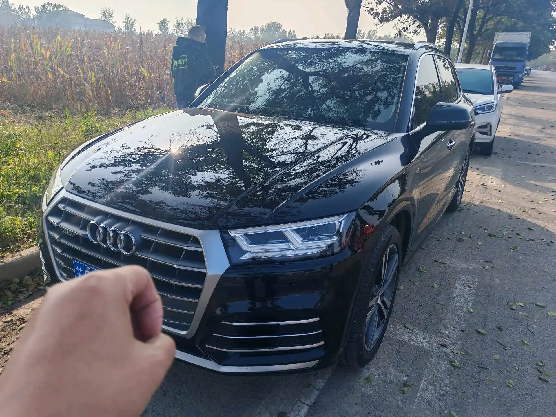 2020 AUDI Q5L view 1