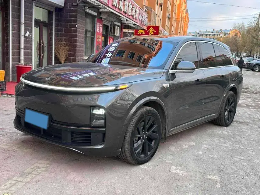 2023 LI L8 view 1
