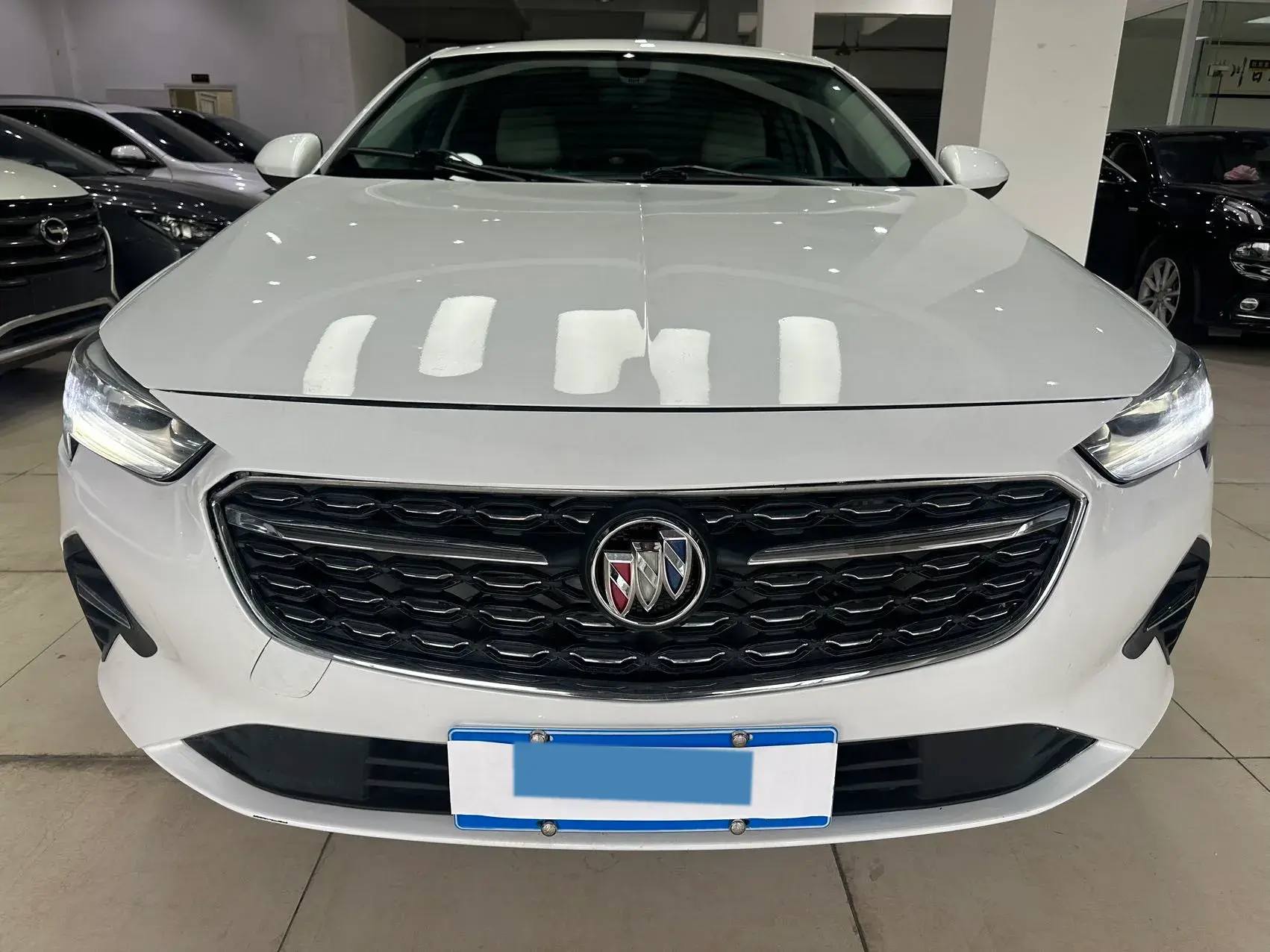 2020 BUICK REGAL thumbnail 2