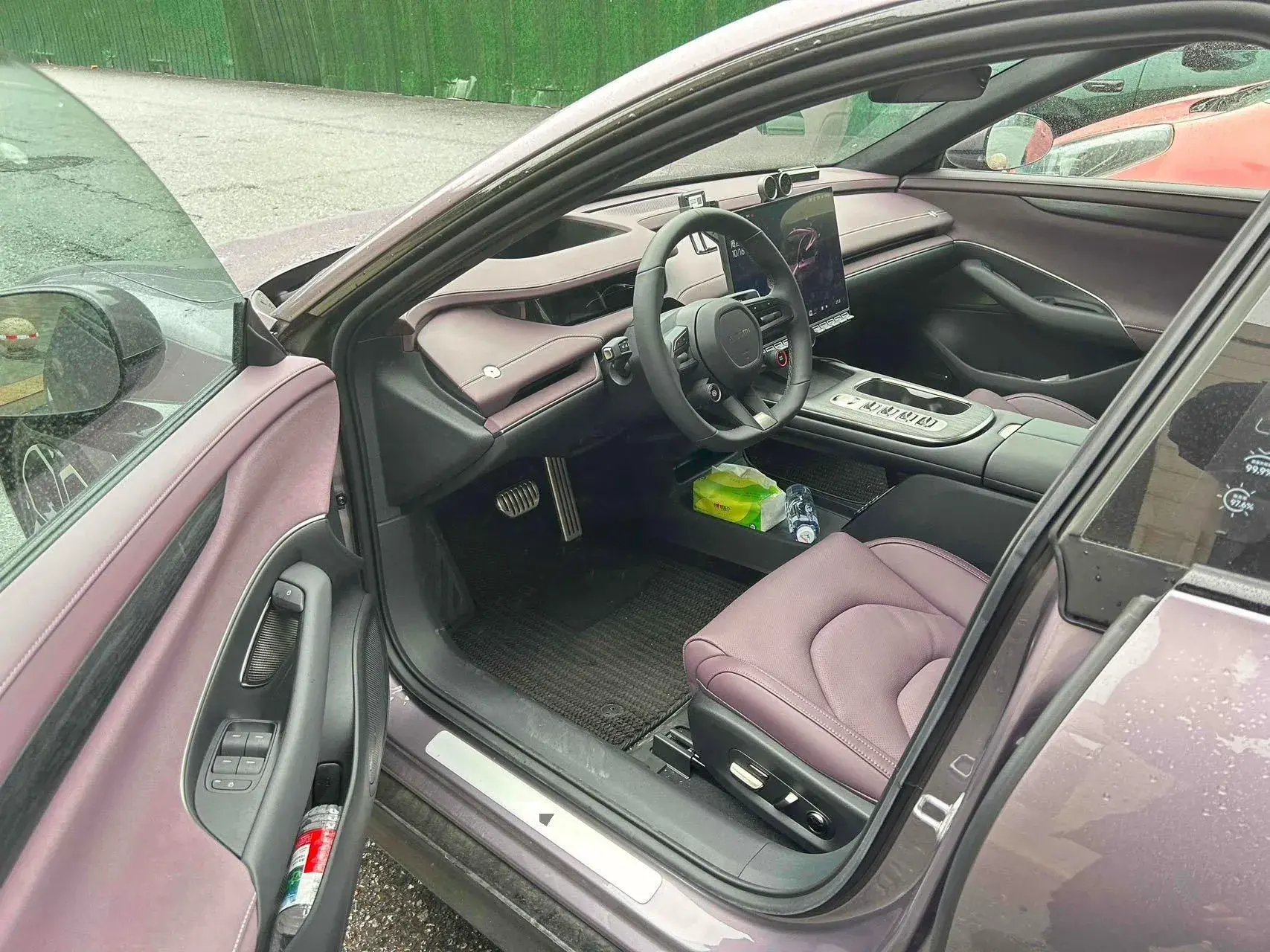 2024 MI SU7 thumbnail 3