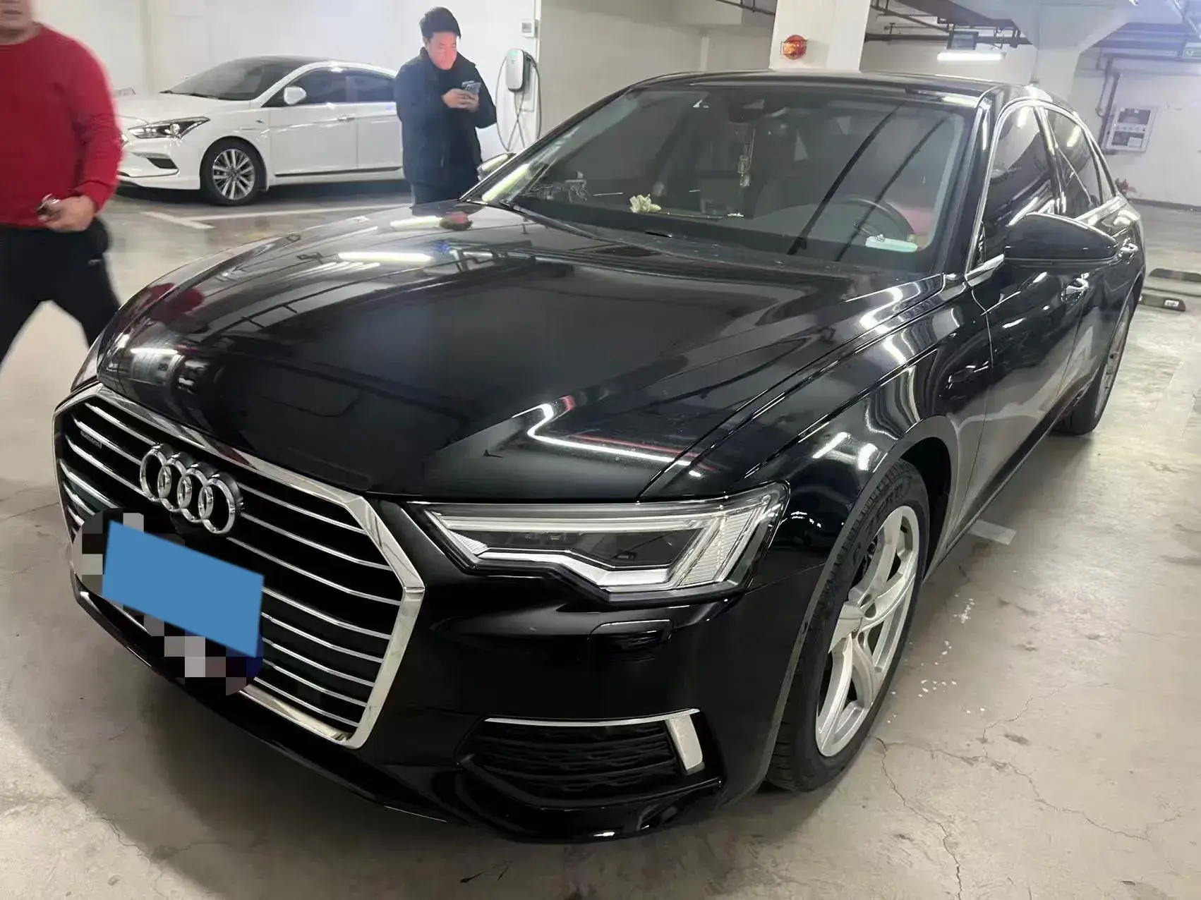 2022 AUDI A6L view 1