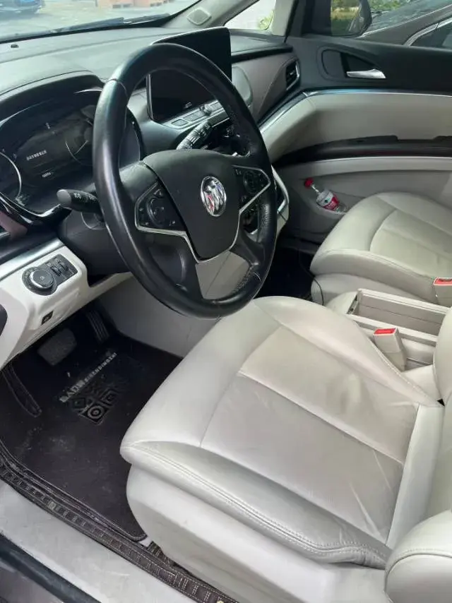 2021 BUICK GL8 thumbnail 3