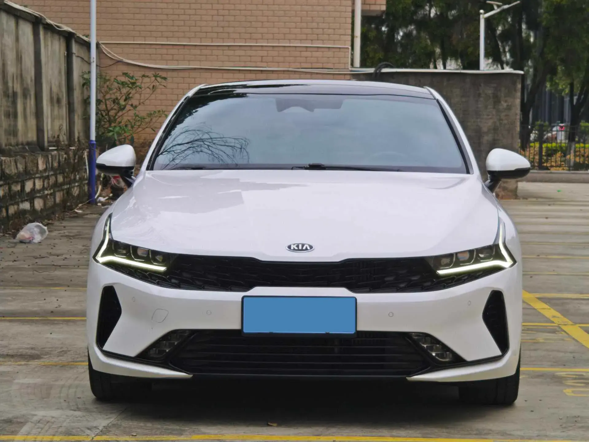 2020 KIA K5 thumbnail 2