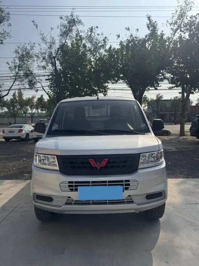 2020 WuLing RongGuang New Truck Special 1.8L 125HP L4 5MT,autocango,china used car exporter,china ev exporter,chinese used car exporter,chinese used ev exporter