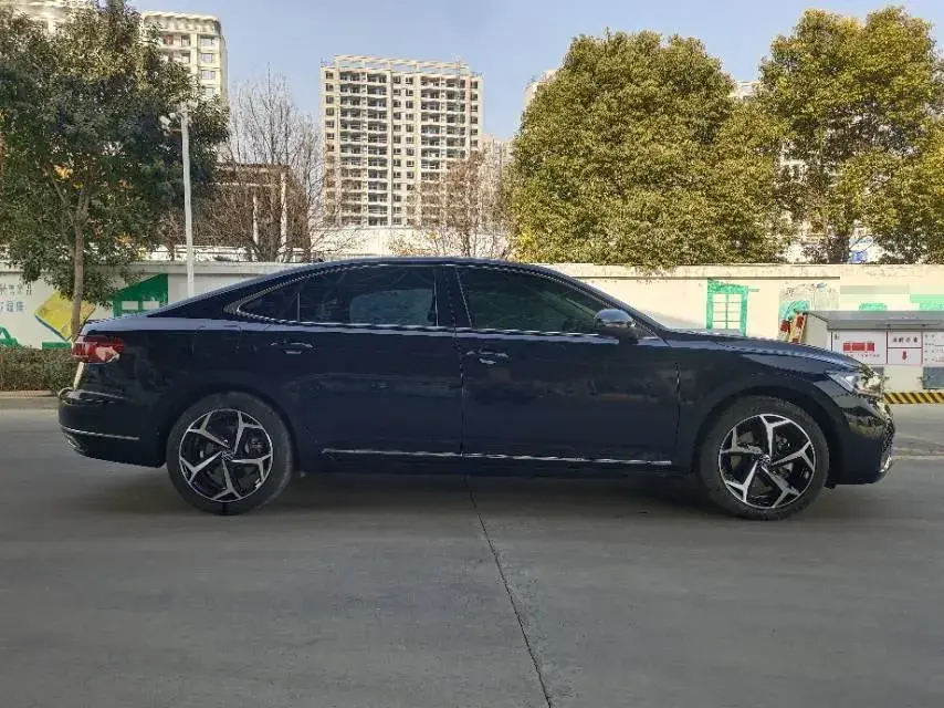 2023 VOLKSWAGEN PASSAT thumbnail 4