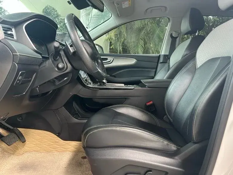 2021 ROEWE RX5 thumbnail 4