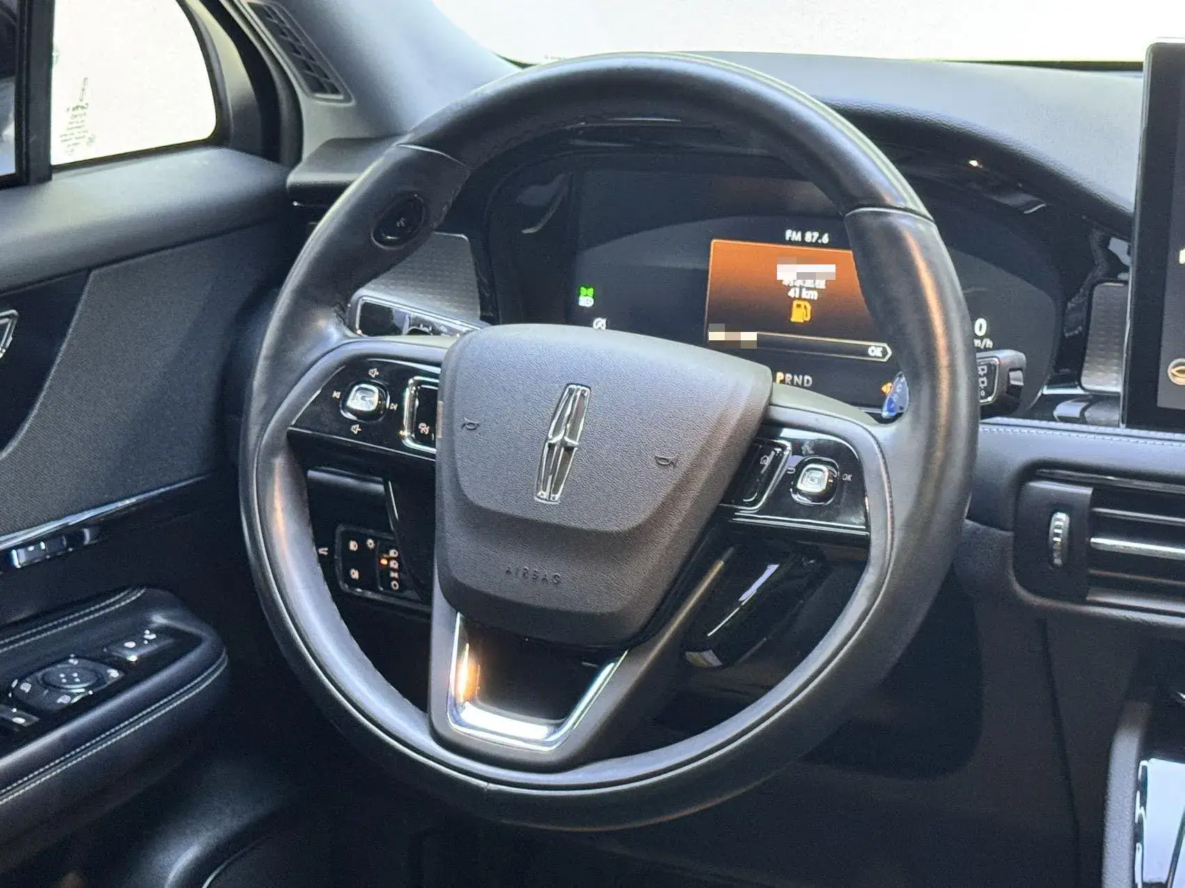 2022 LINCOLN CORSAIR thumbnail 4