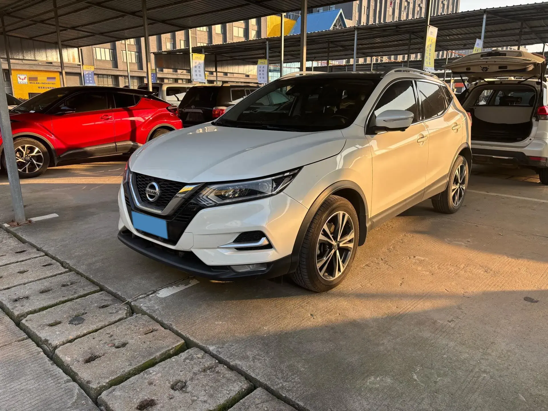 2022 NISSAN QASHQAI view 1