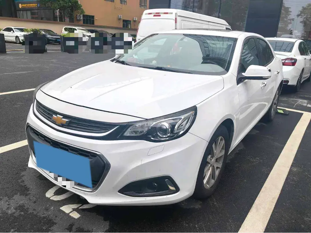 2018 CHEVROLET MALIBU view 1