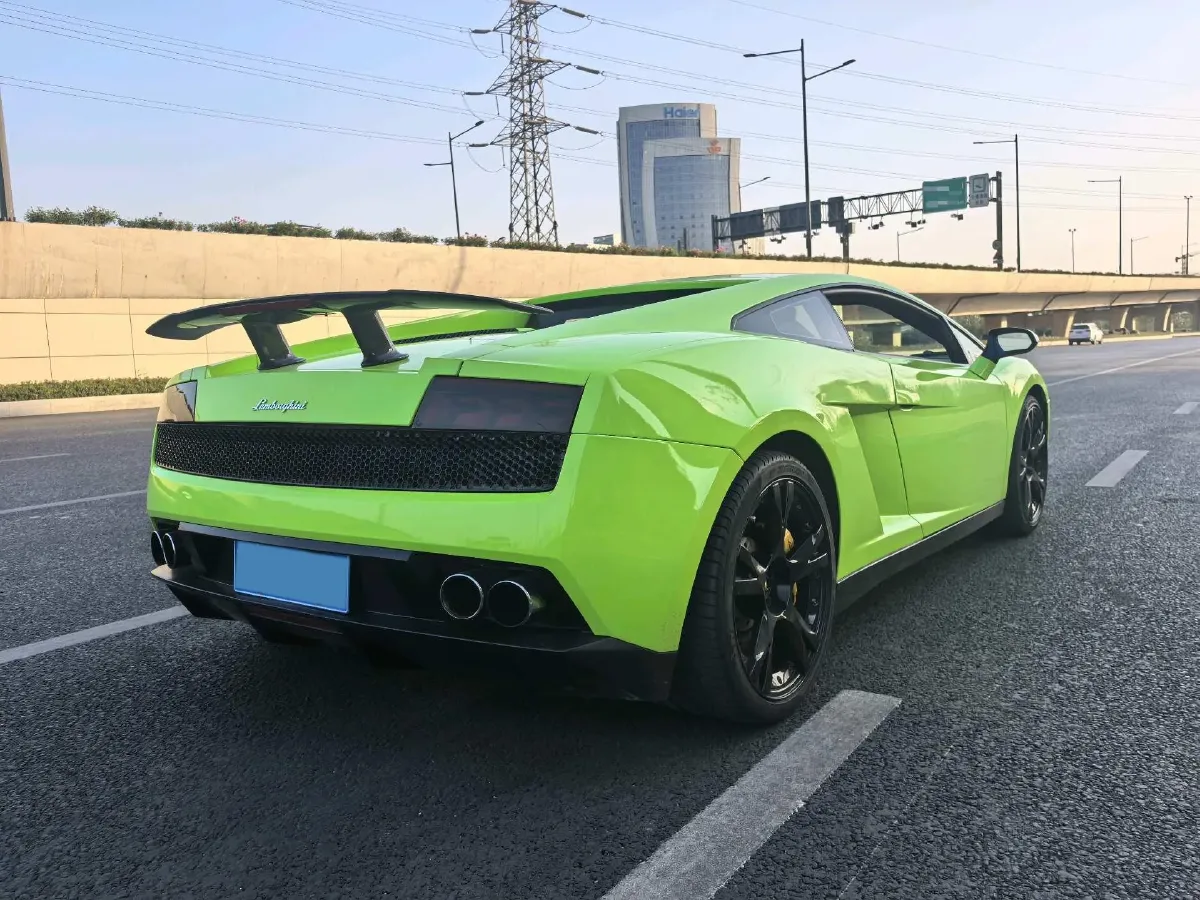 2012 Lamborghini Gallardo 5.2L 560HP V10 6AMT,autocango,china used car exporter,china ev exporter,chinese used car exporter,chinese used ev exporter