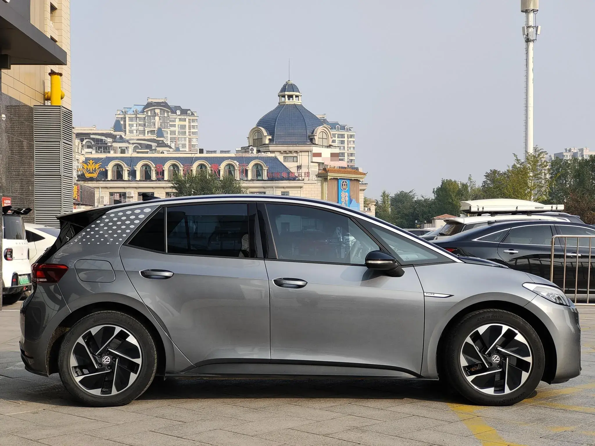 2023 VOLKSWAGEN ID.3 thumbnail 2