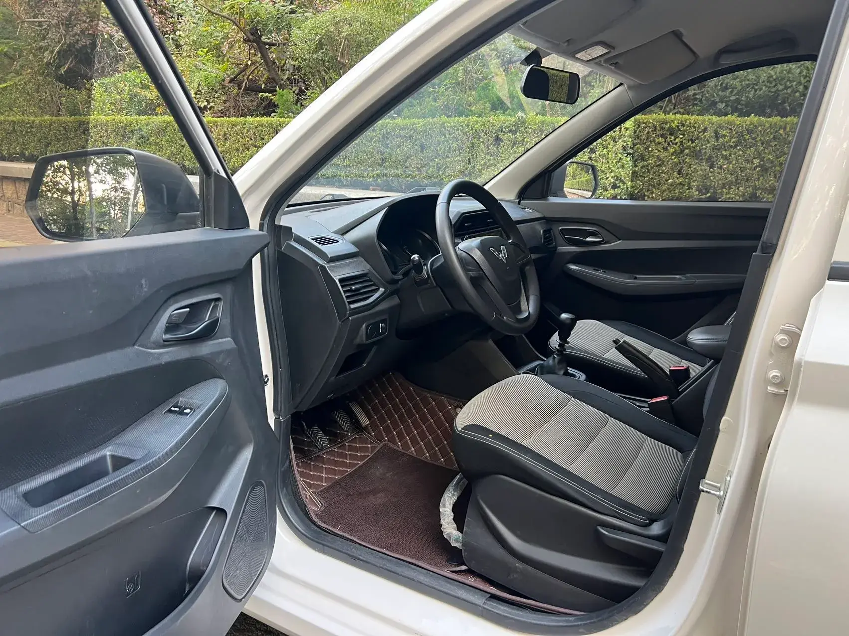 2021 WULING HONGGUANG thumbnail 4