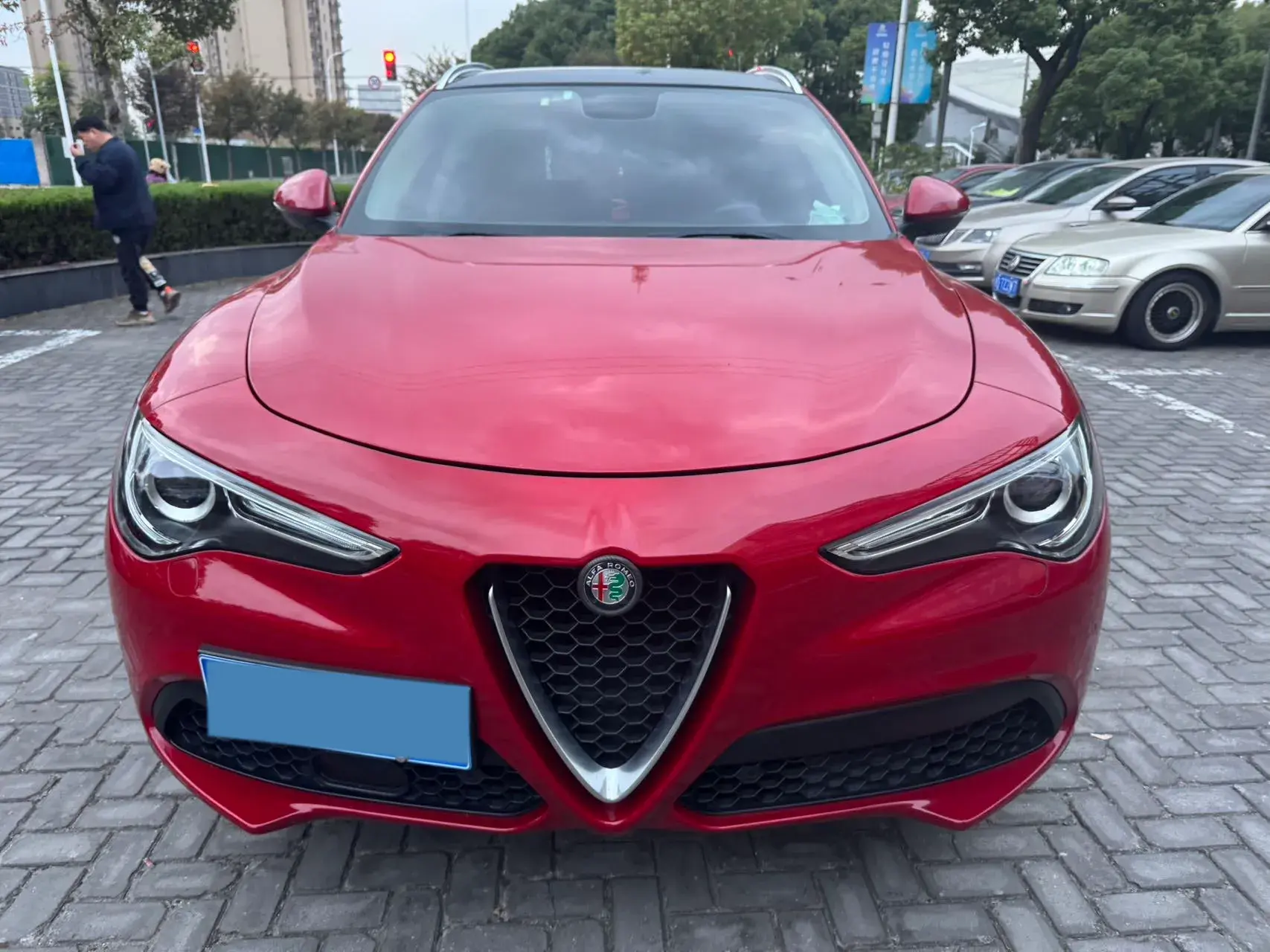 2017 ALFA ROMEO thumbnail 2